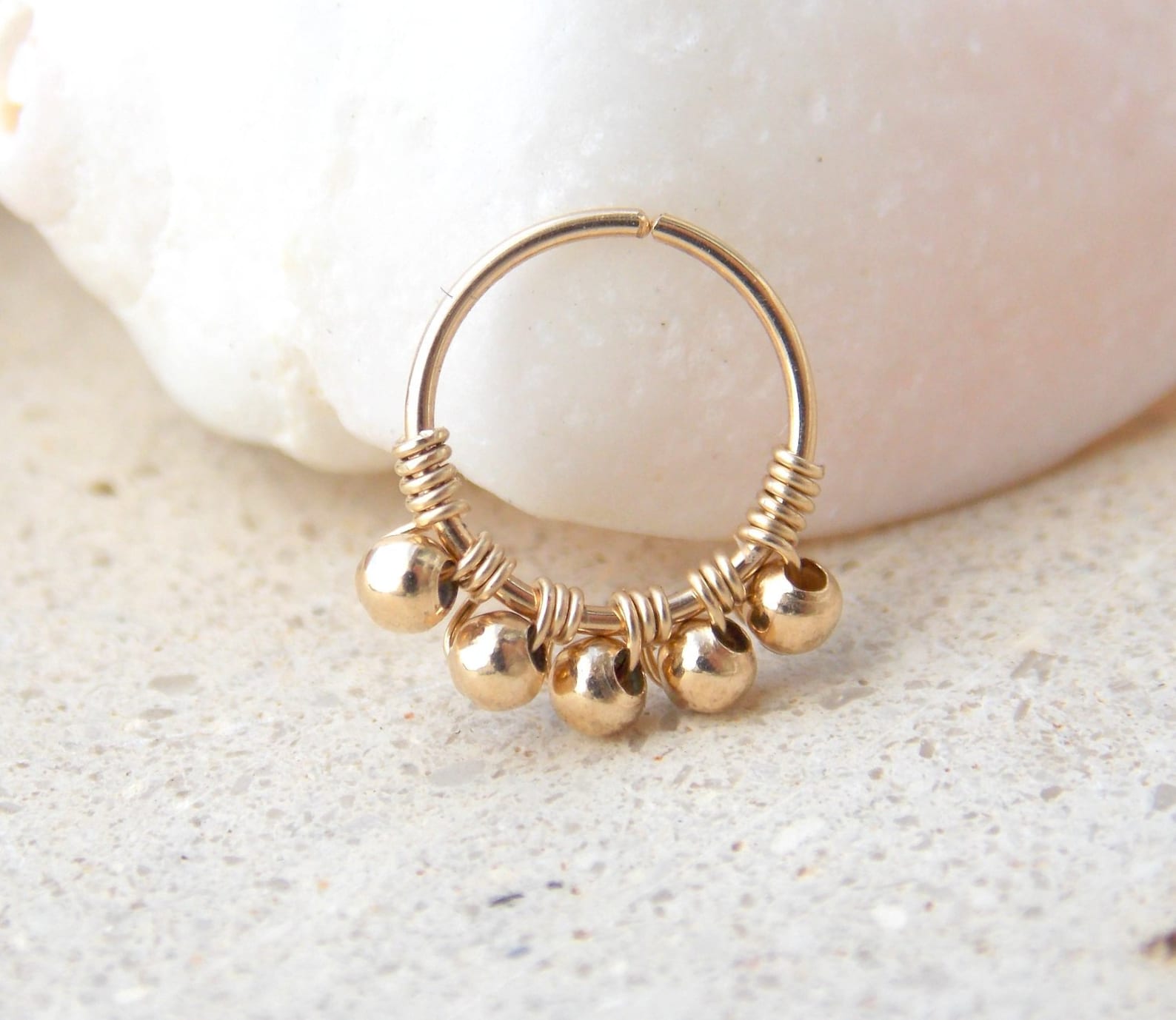 14K Gold Filled Beaded Nose Ri - Body Jewelry Hangers 评论和价格