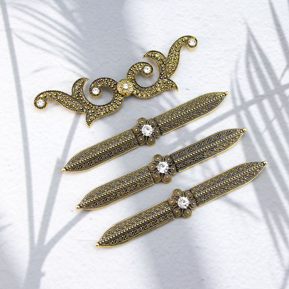 Vintage Caucasus Women Breastp - Body Jewelry Harness 评论和价格